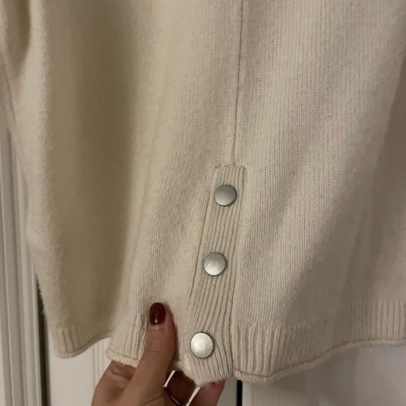 Cream sweater with button back - Picture 2 of 3